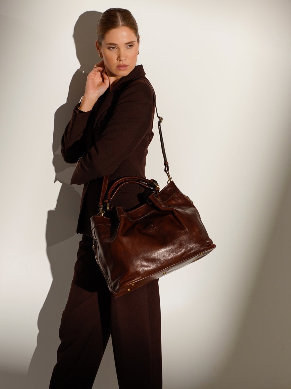 TIME RESISTANCE Leather Handbag The Betrothed Made in Italy EUC